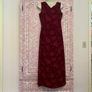 Vintage women’s red wedding dress with floral pattern!